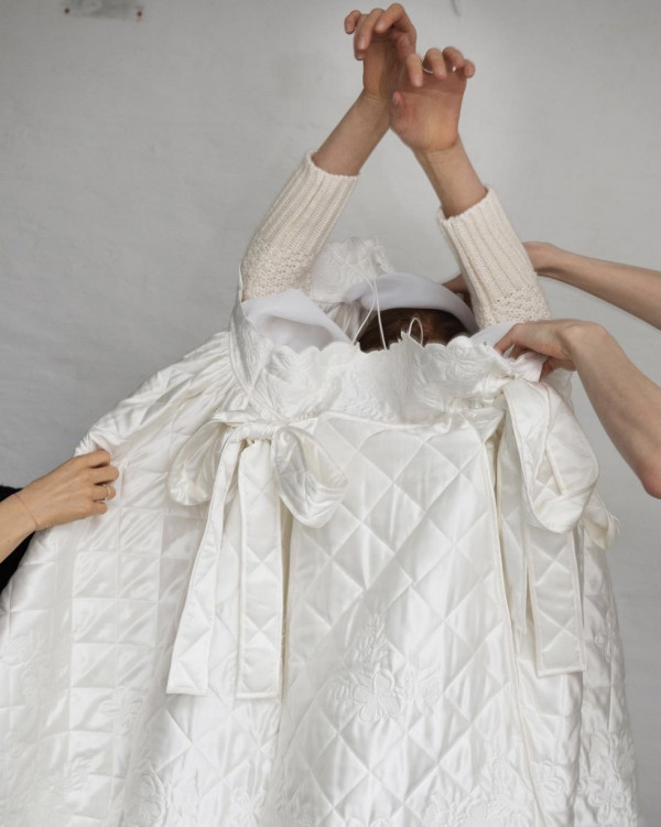 «Зимние» образы для невест существуют