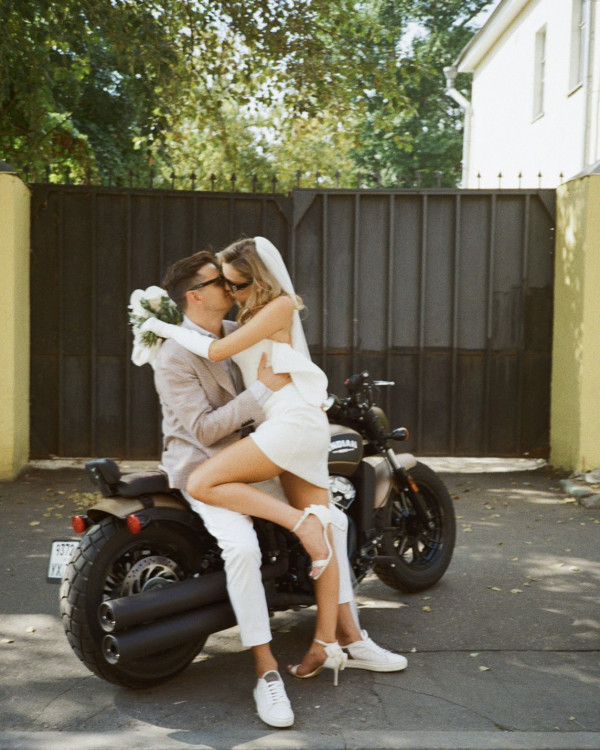 Пленочная фотография на современных свадьбах