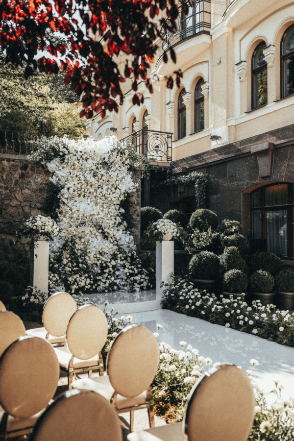 Роскошная свадьба с несколькими образами невесты