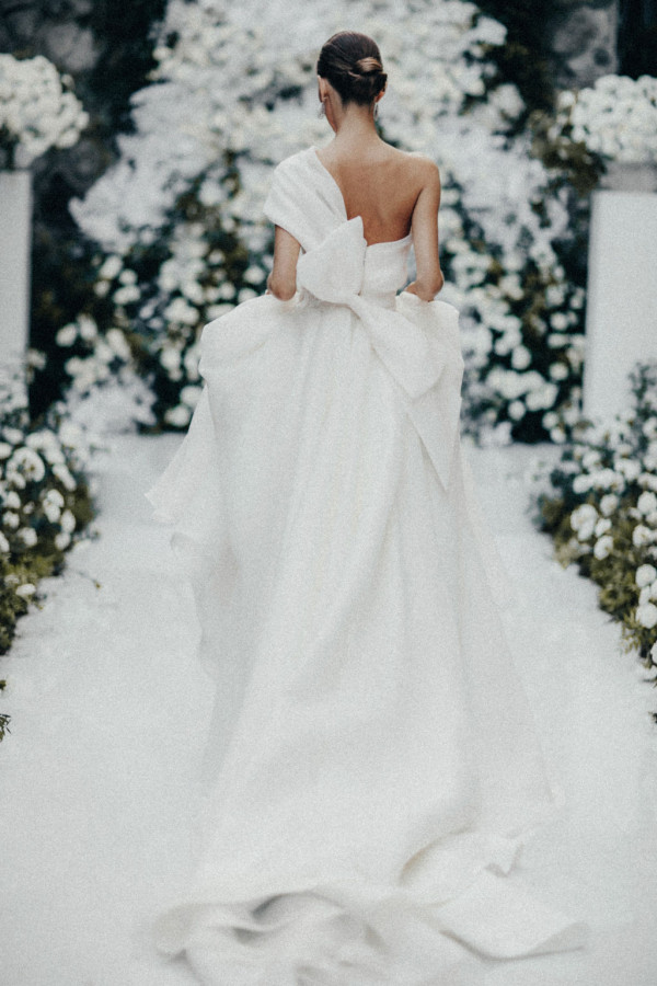 Роскошная свадьба с несколькими образами невесты