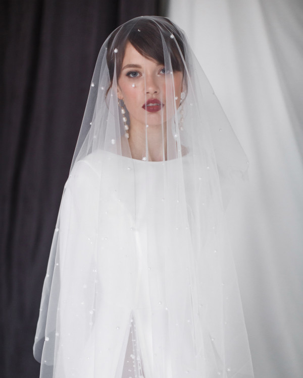 Ничего лишнего: 43 минималистичных свадебных платья