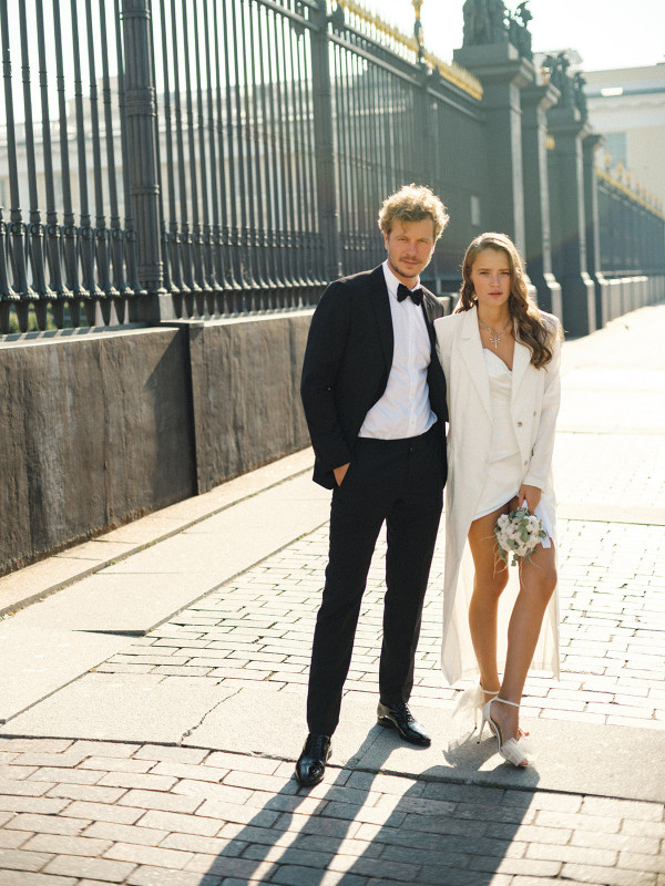 Автомобиль в стиле ретро и съемка для