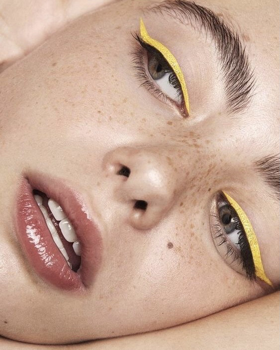 Мнение профессионалов: стрелки в свадебном макияже глаз