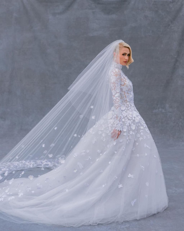 Пэрис Хилтон вышла замуж