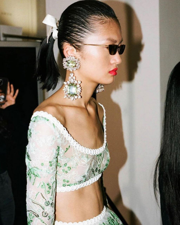 Крупные серьги  — свадебный тренд ближайших