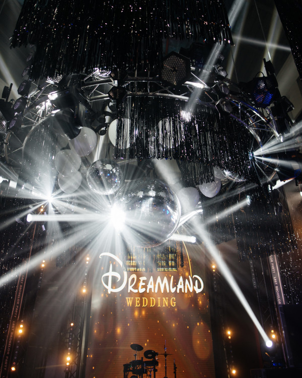 Dreamland Wedding от свадебного агентства Royal Wedding
