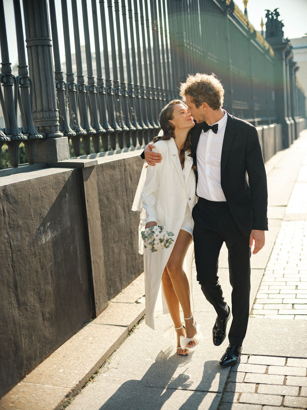 Автомобиль в стиле ретро и съемка для