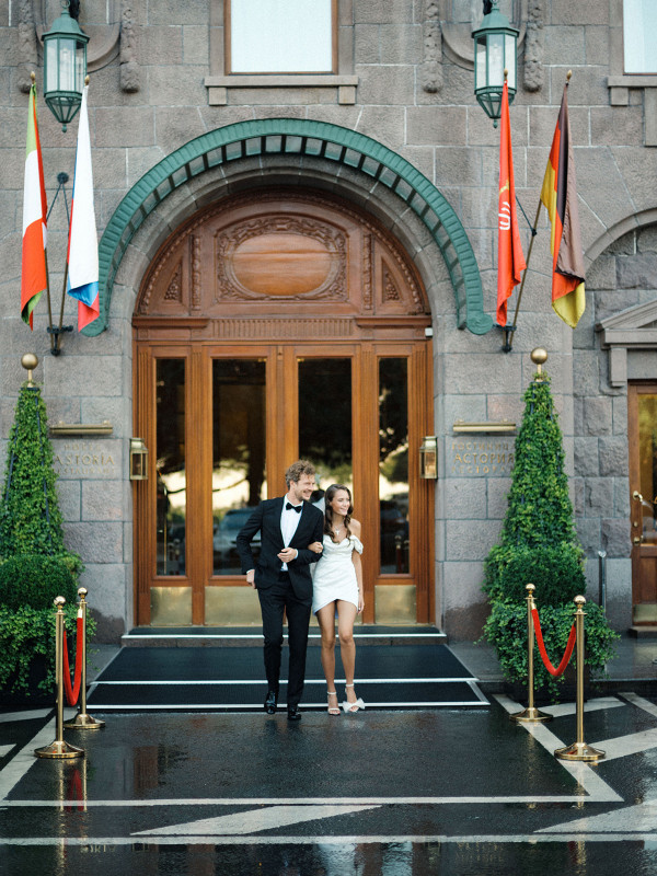 Автомобиль в стиле ретро и съемка для