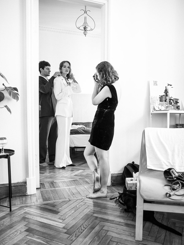 Минималистичная свадьба в ярко-розовом цвете