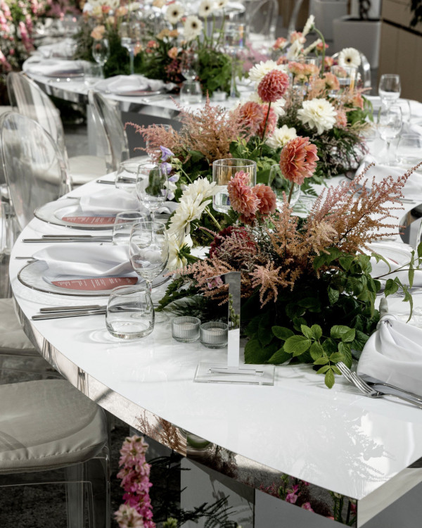 Фанина Открытка: вечерняя церемония, волшебные огни и