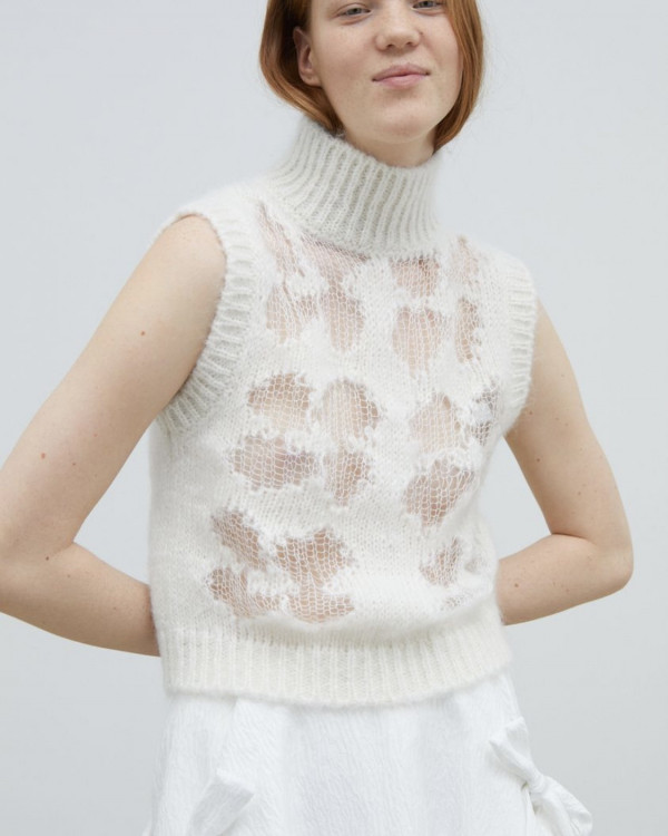 «Зимние» образы для невест существуют