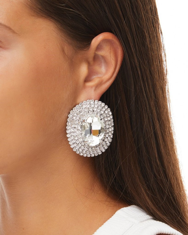 Крупные серьги  — свадебный тренд ближайших