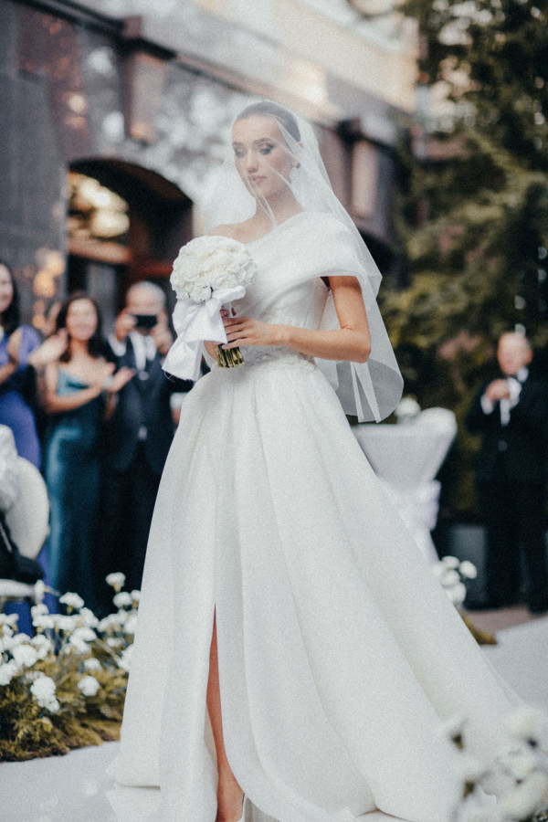 Роскошная свадьба с несколькими образами невесты