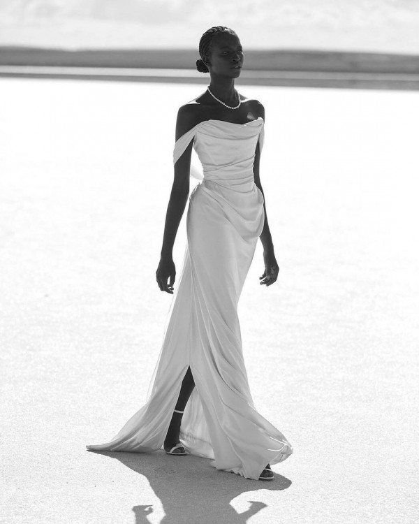 4 способа скорректировать фигуру с помощью платья