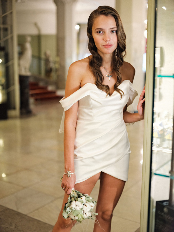 Автомобиль в стиле ретро и съемка для