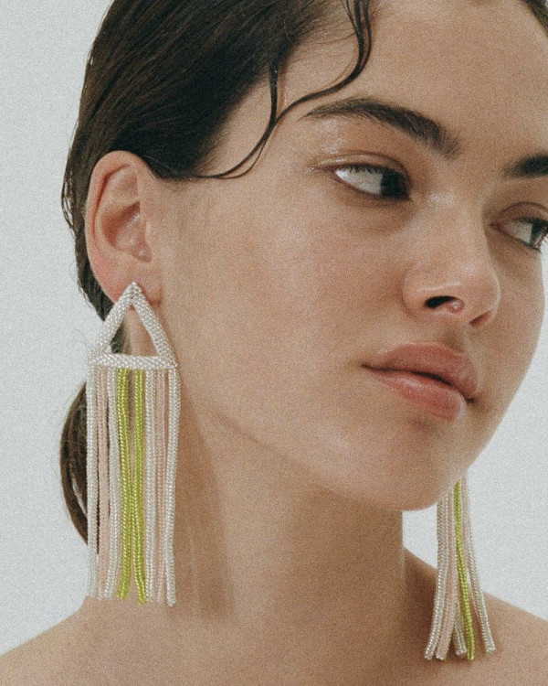 Где купить небанальные украшения из бисера?