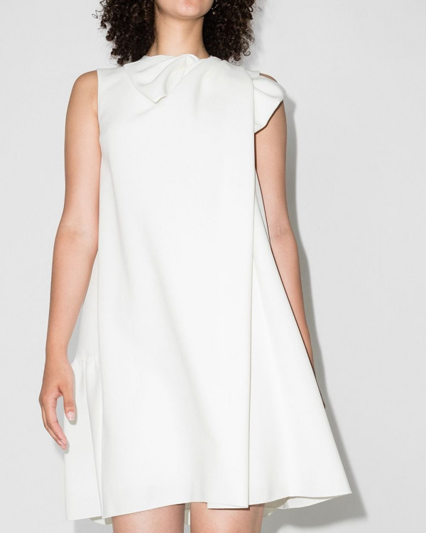 Ничего лишнего: 43 минималистичных свадебных платья