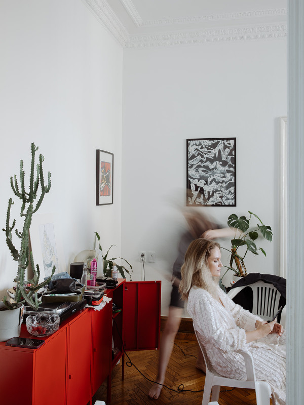 Минималистичная свадьба в ярко-розовом цвете