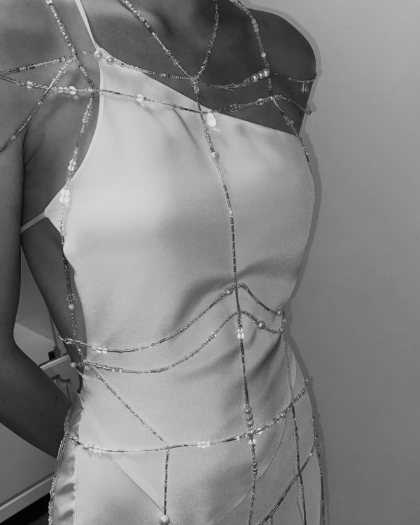 4 способа скорректировать фигуру с помощью платья