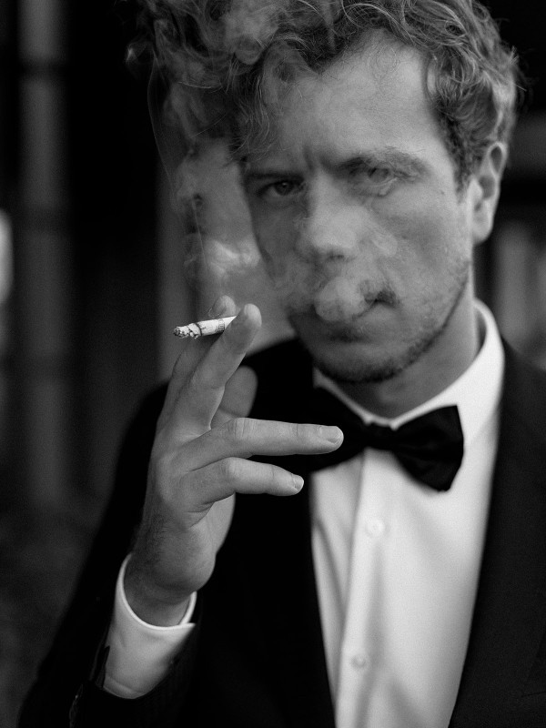 Автомобиль в стиле ретро и съемка для