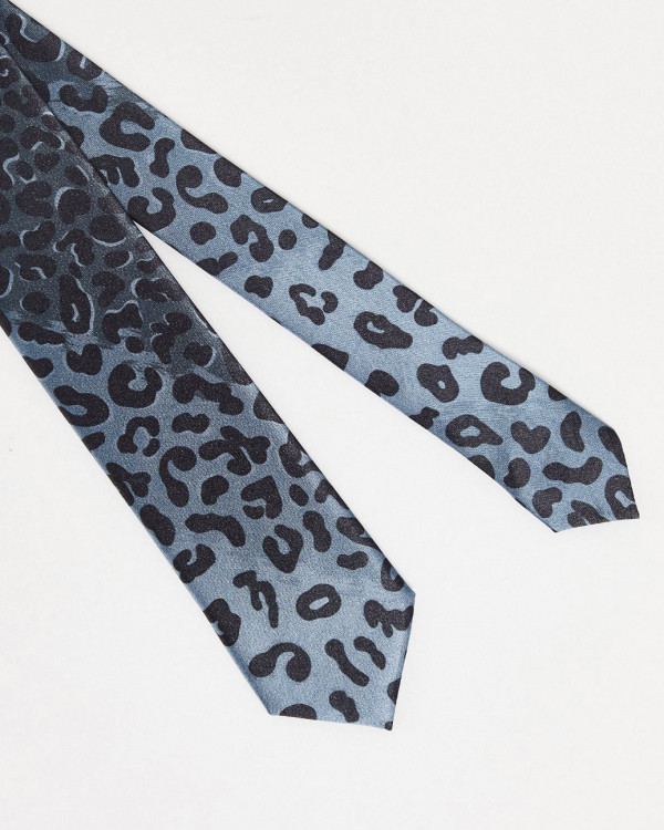 Как обыграть анималистичный принт в свадебном образе?