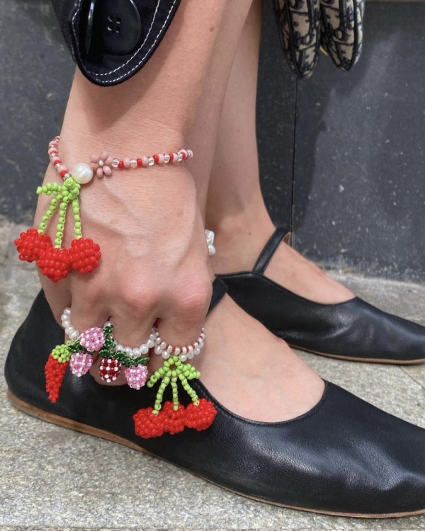 Где купить небанальные украшения из бисера?