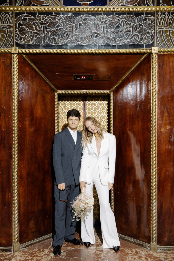 Минималистичная свадьба в ярко-розовом цвете