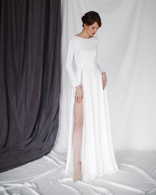 Ничего лишнего: 43 минималистичных свадебных платья