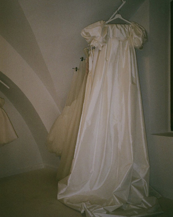 4 способа скорректировать фигуру с помощью платья