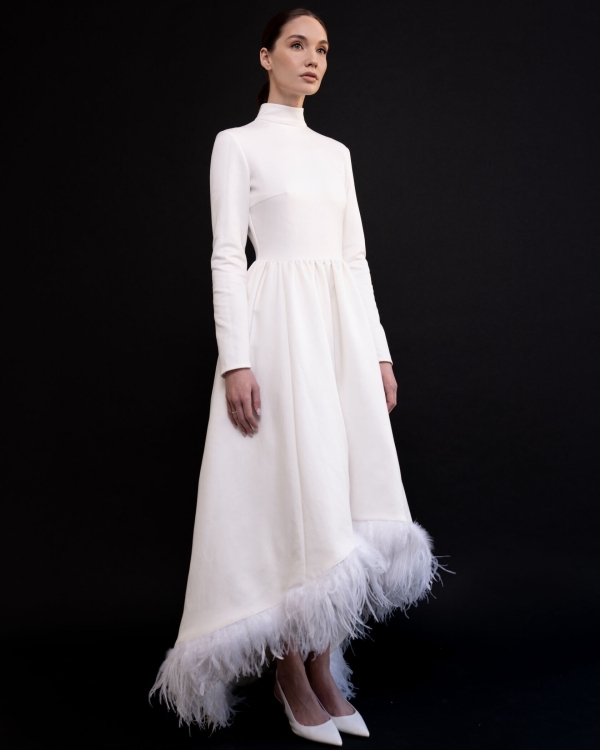 Подборка недели: лаконичные свадебные платья от российских