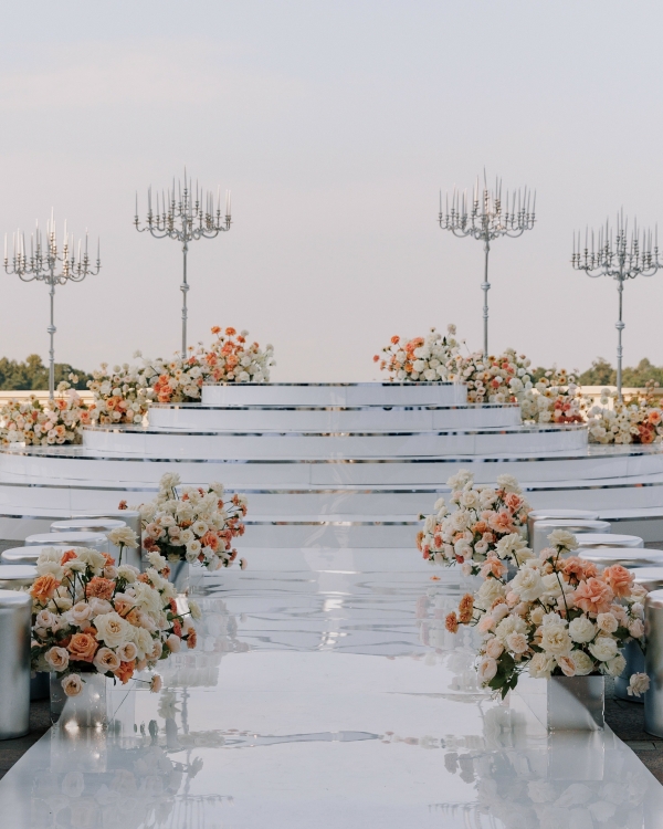 Самые запоминающиеся свадебные оформления сезона 2022