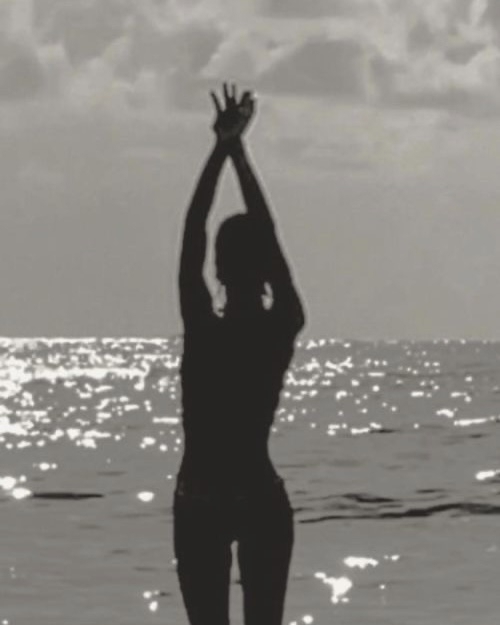 Бьюти-гороскоп на ноябрь: когда делать стрижки, окрашивание,