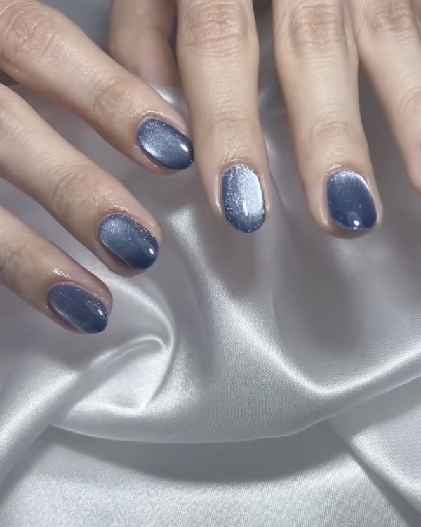 Какой маникюр делать на Новый год 2023