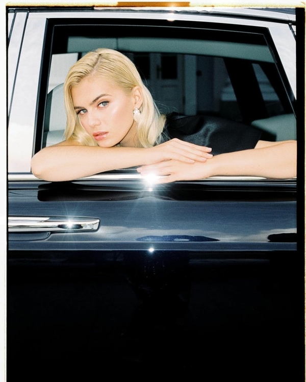 Как трансформировать бьюти-образ невесты в течение свадебного