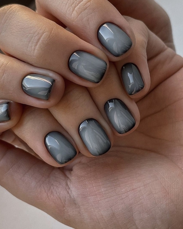 Какой маникюр делать на Новый год 2023