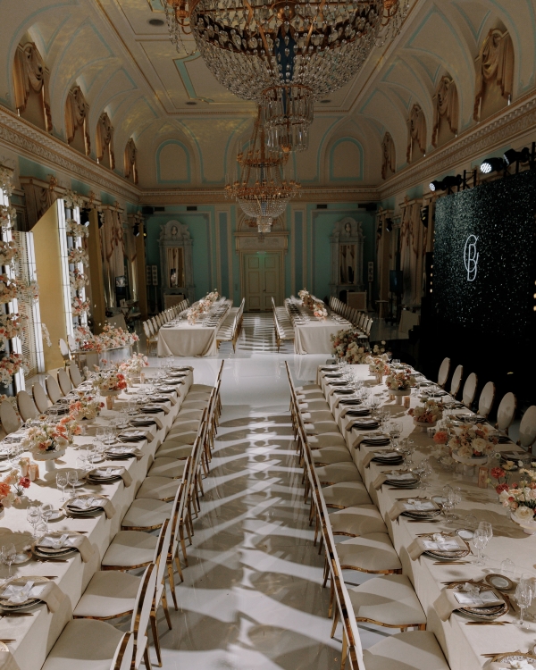 Самые запоминающиеся свадебные оформления сезона 2022