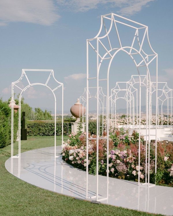 Самые запоминающиеся свадебные оформления сезона 2022