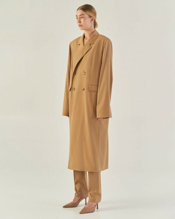 Свадьба в холодную погоду: пальто, тренчкоты и