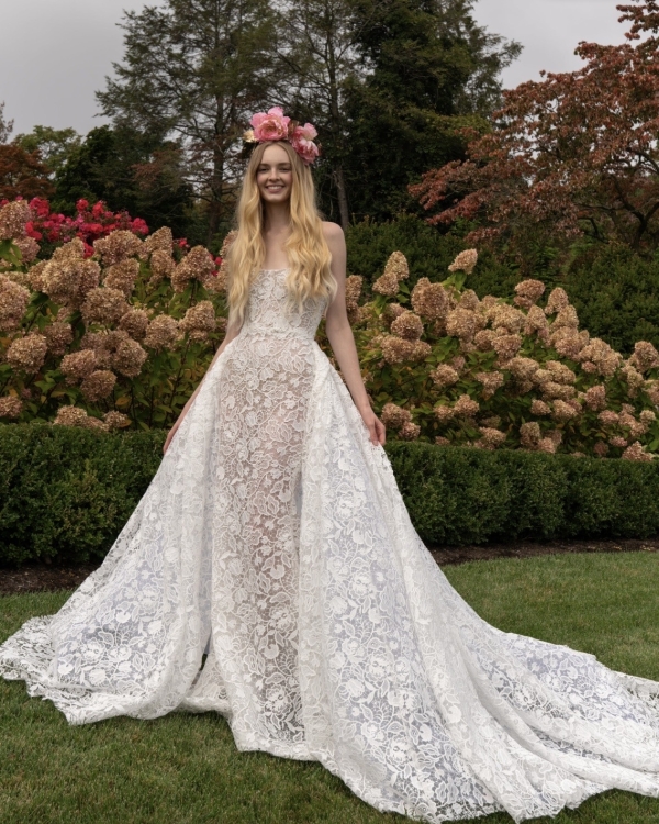 Свадебные новинки 2023 уже в салоне Blanche