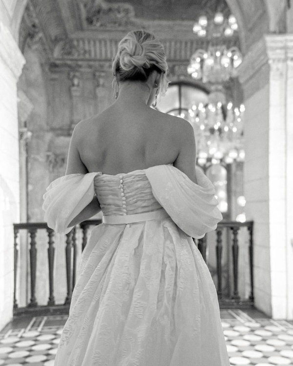 Как трансформировать бьюти-образ невесты в течение свадебного