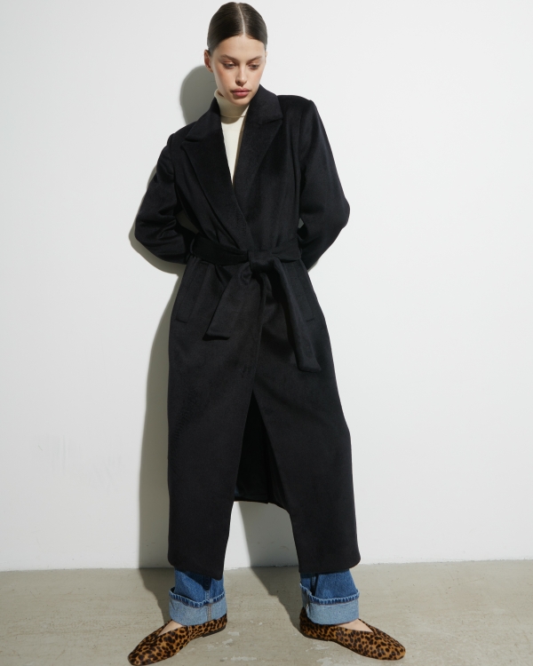 Свадьба в холодную погоду: пальто, тренчкоты и