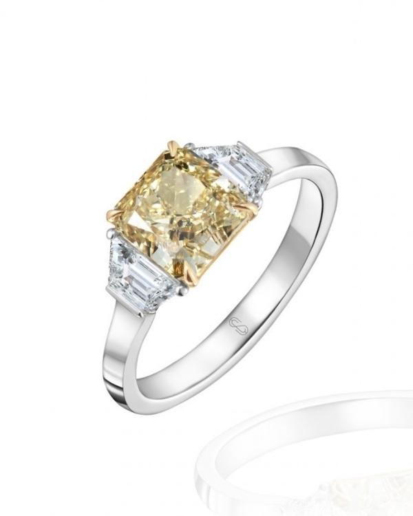 Подборка недели: помолвочные кольца с большими камнями