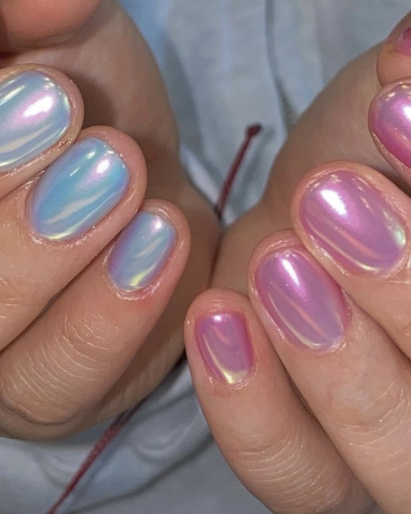 Какой маникюр делать на Новый год 2023