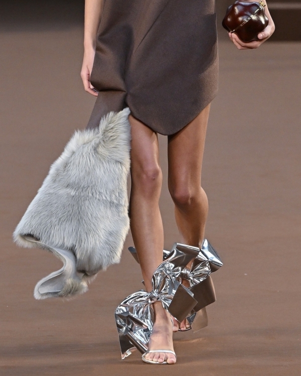 Подборка недели: свадебная обувь на высоком каблуке