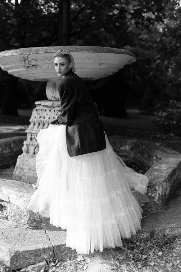 Модная свадебная съемка для неформальной пары от