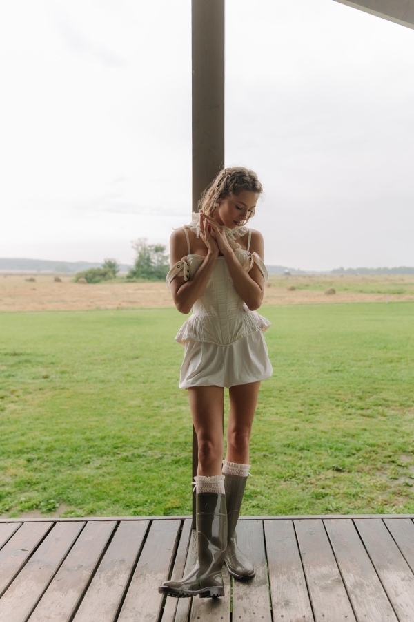 Современный рустик, ужин в амбаре и все