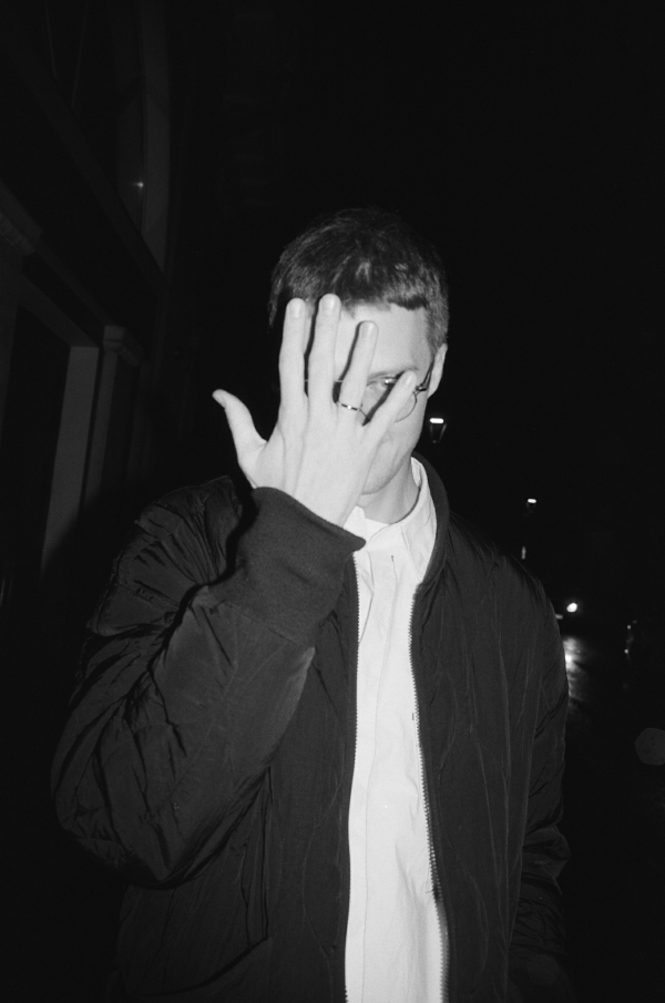 Трогательная любовь и много смеха в черно-белой