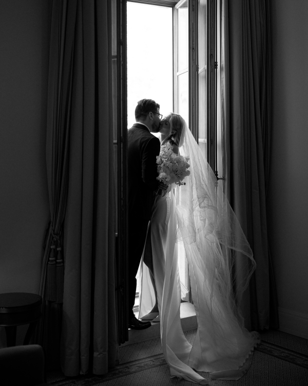 Романтичная свадьба в Петербурге с нежными образами