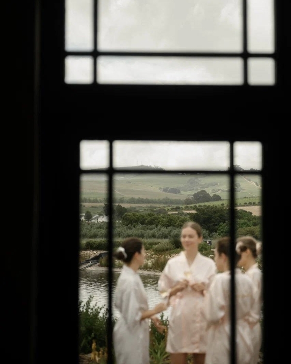 Хочу выездную свадьбу за границей. Реально ли