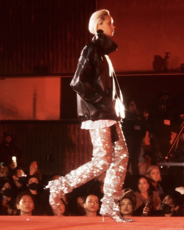 Shine Bright Like a Diamond: 25 мерцающих